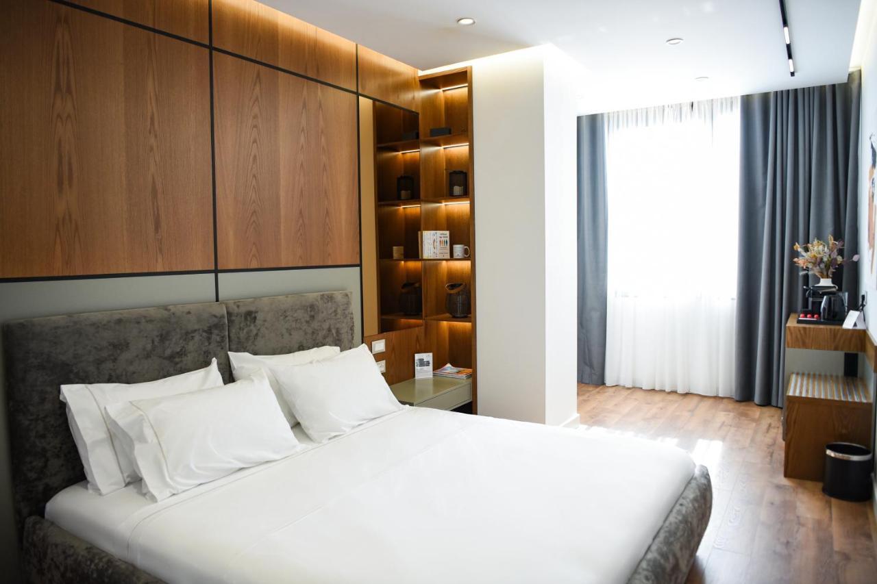 The Wilson Tirana Hotel Luaran gambar